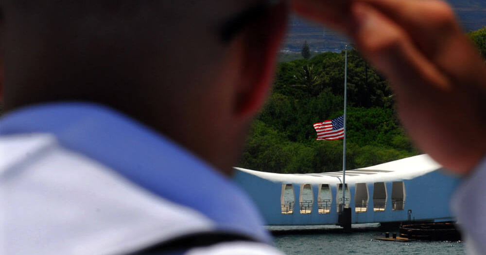 Salute to Pearl Harbor – from Waikiki